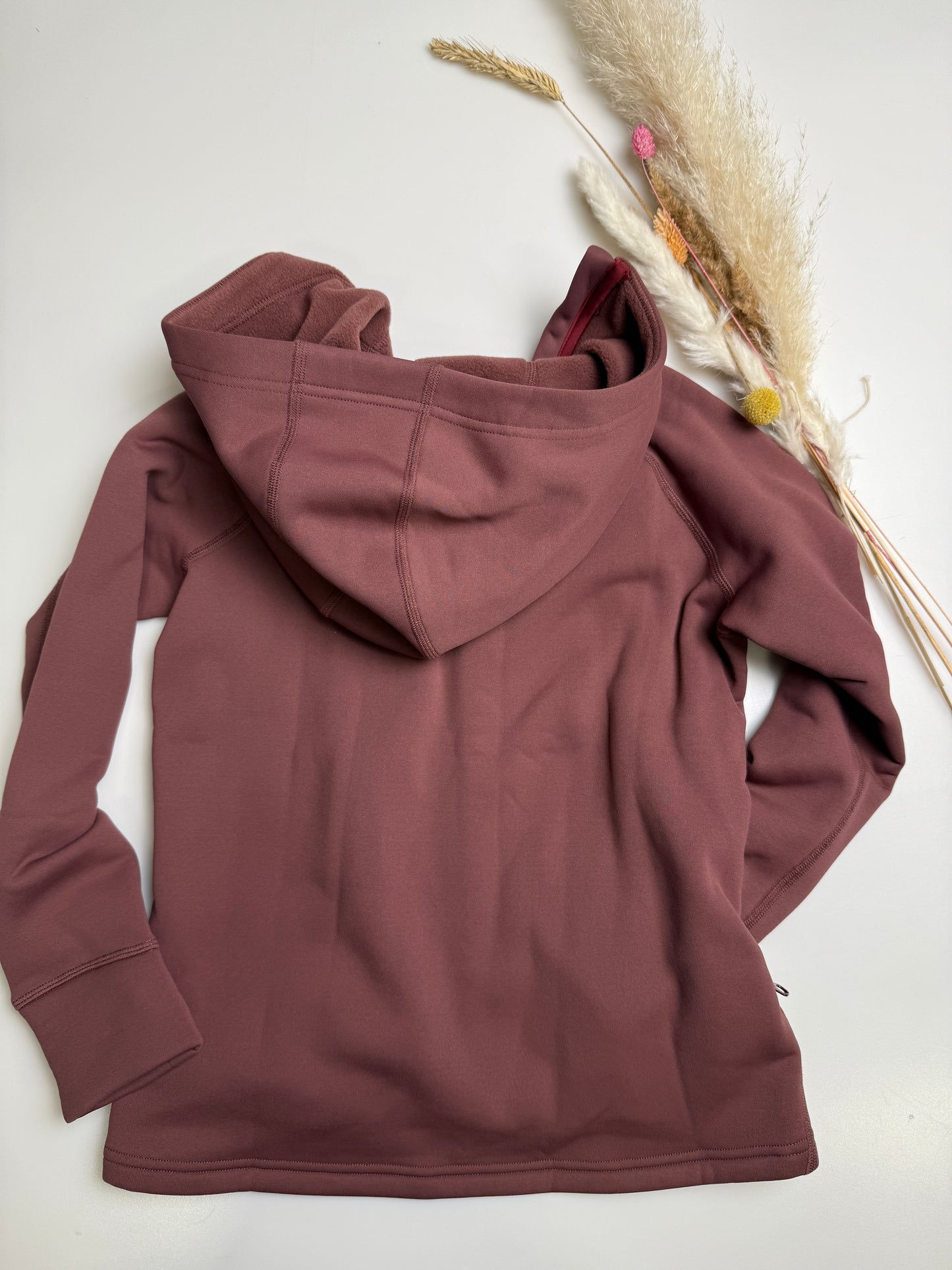 🍇 Kinder Funktionsjacke in „Beere“ – mitwachsend, atmungsaktiv & aus recyceltem Material