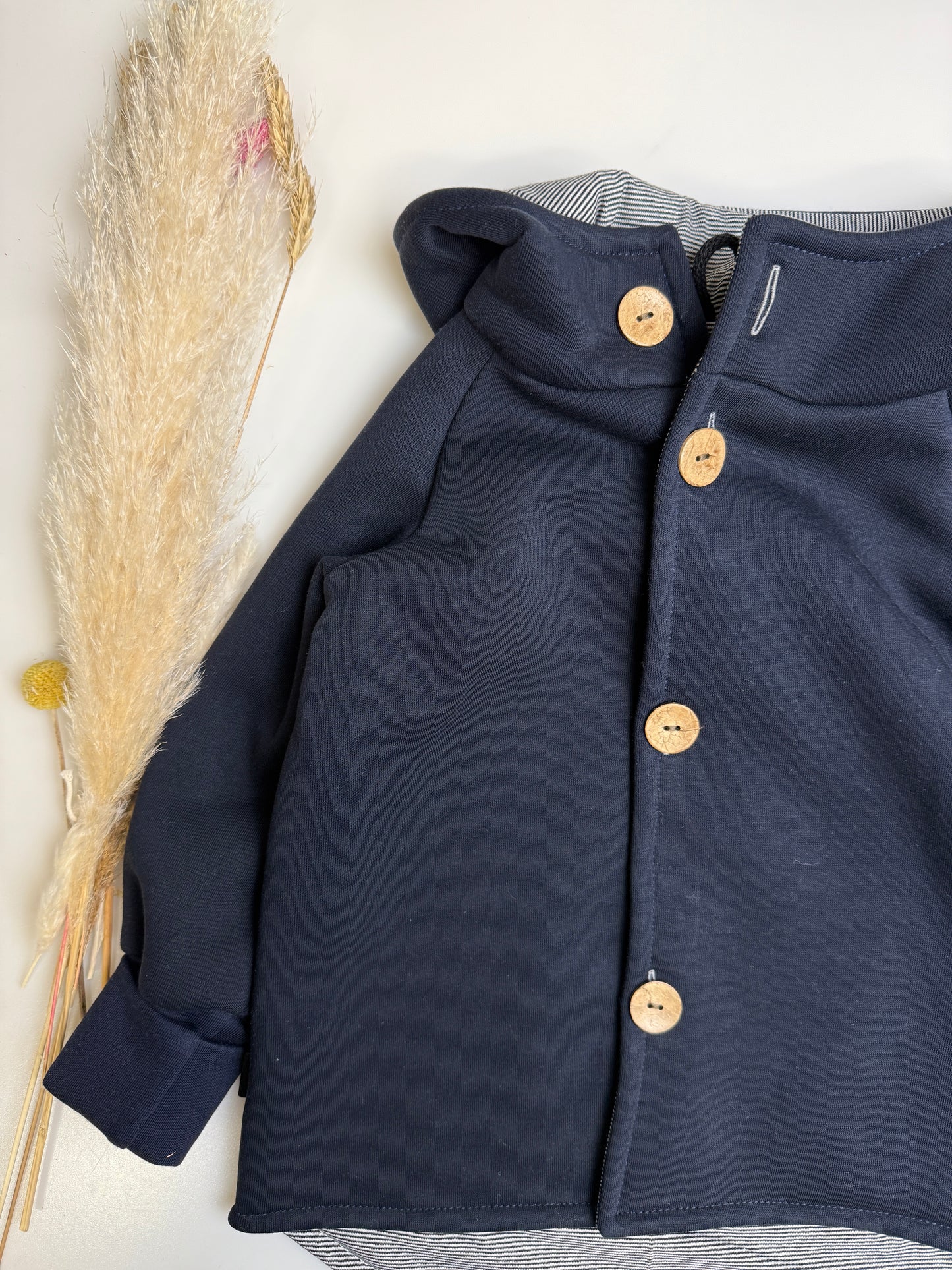 ✨ Mitwachsende Sweatjacke Navy – Perfekt für den Herbst 🍂
