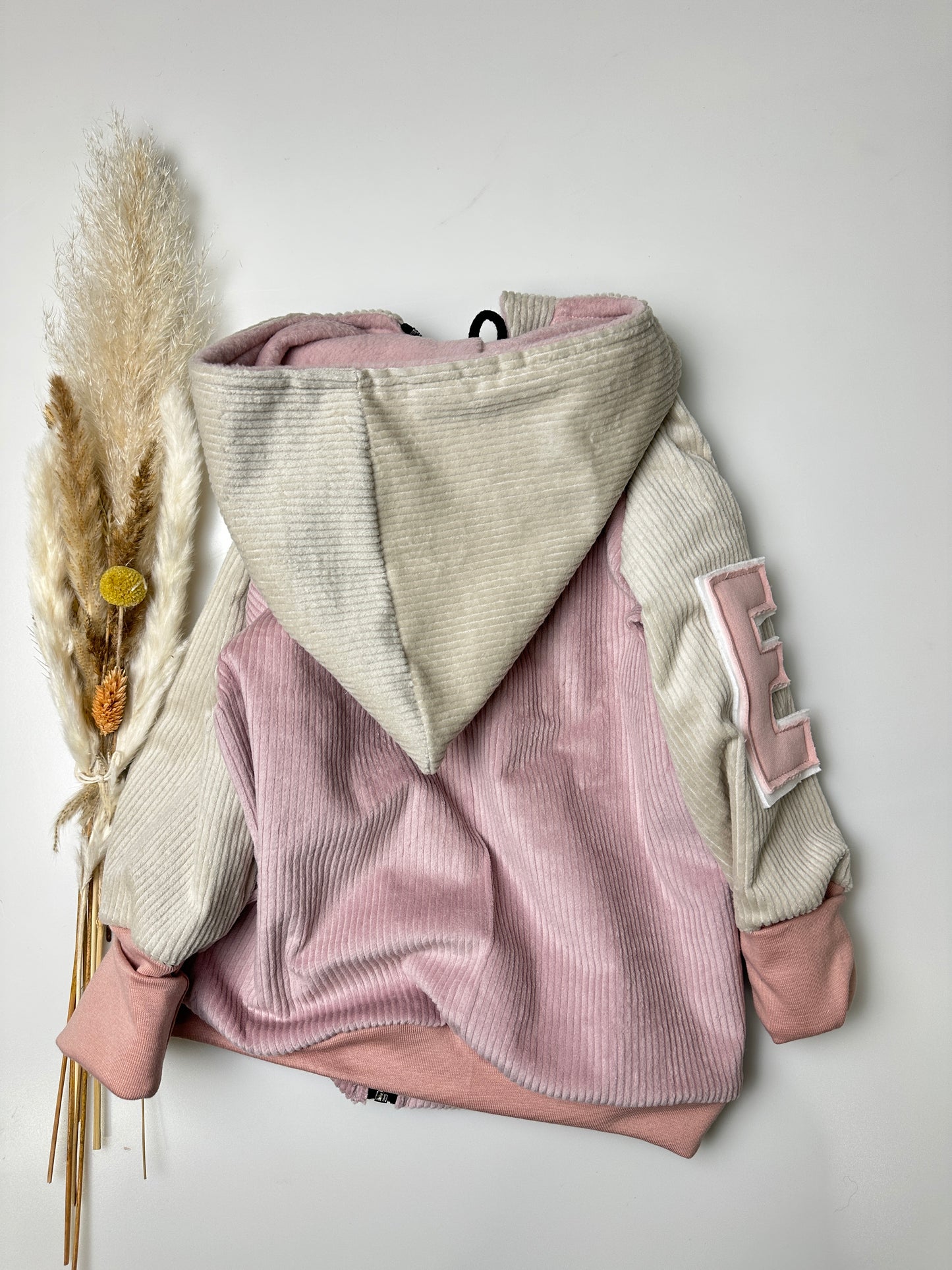 College-Cordjacke "Altrosa" mit Wunschbuchstabe