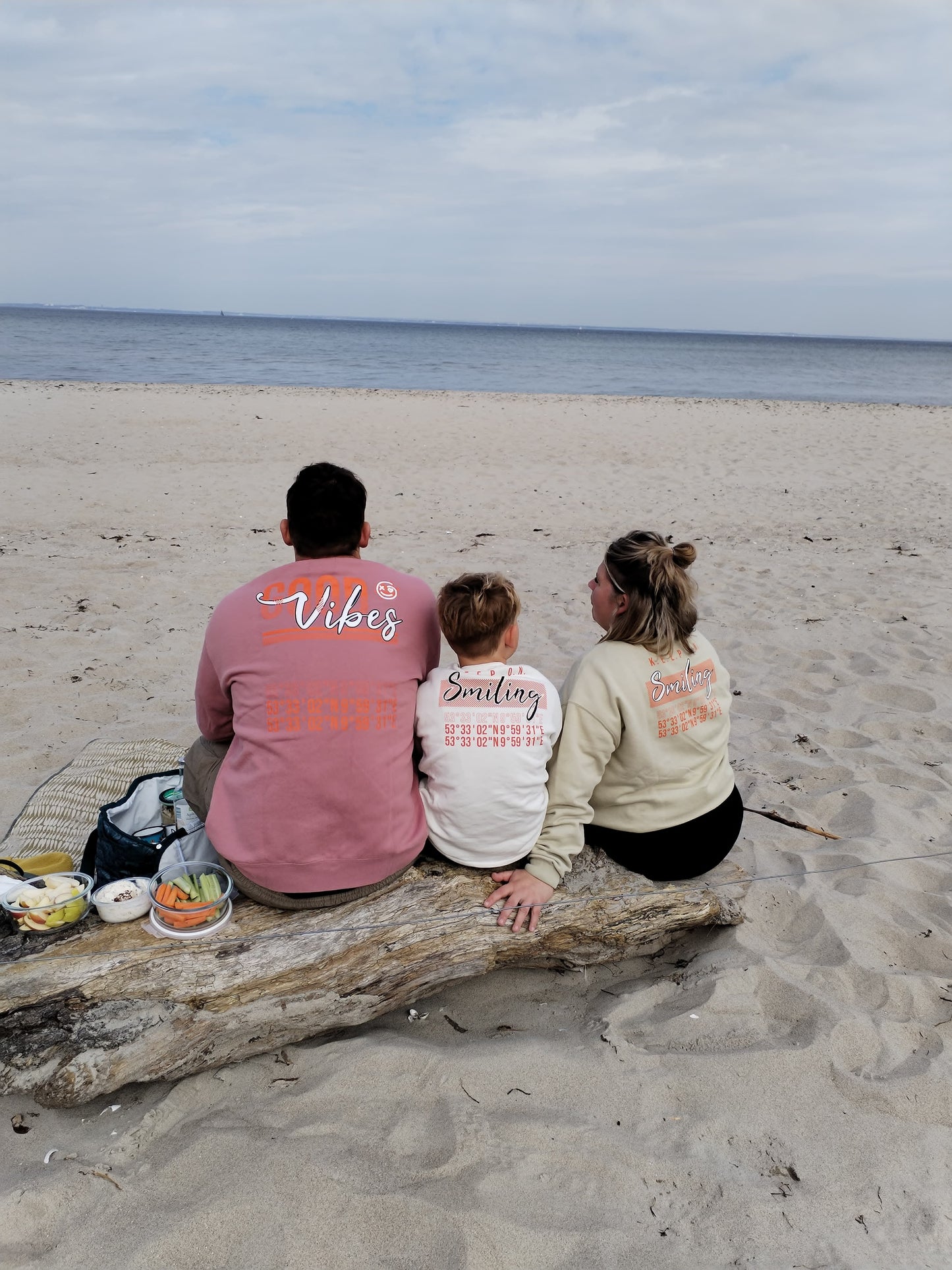 LIMITIERT #19 Sweatshirt "Keep on Smiling" - versch. Farben