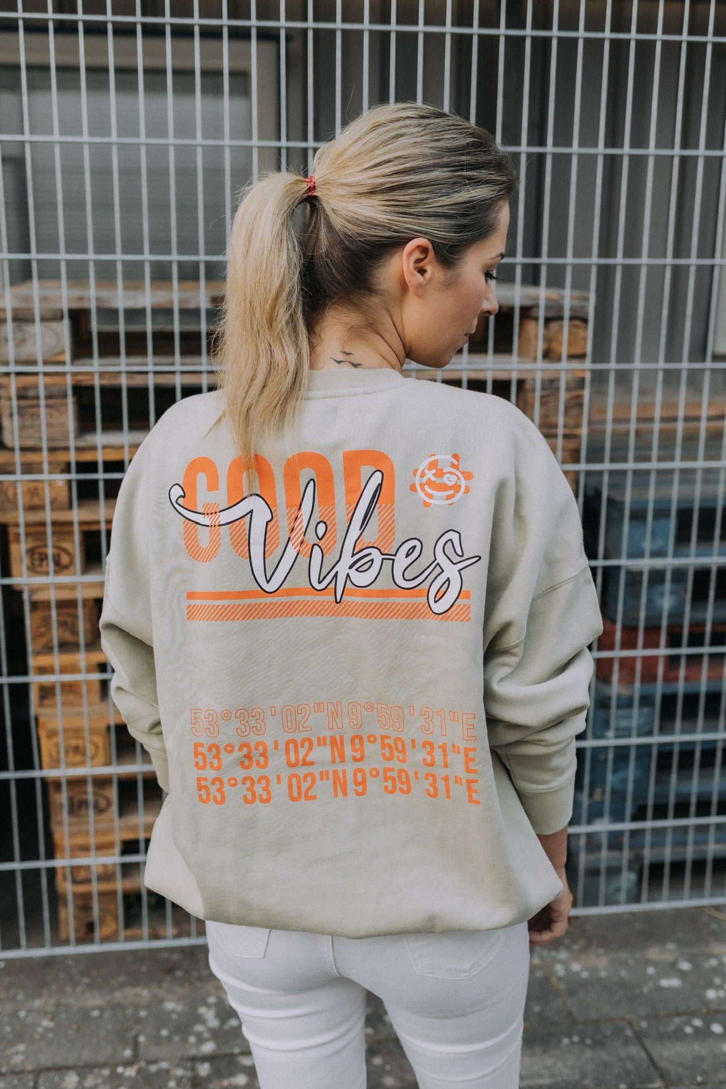 #19 Sweatshirt OVERSIZE "Good Vibes" - versch. Farben