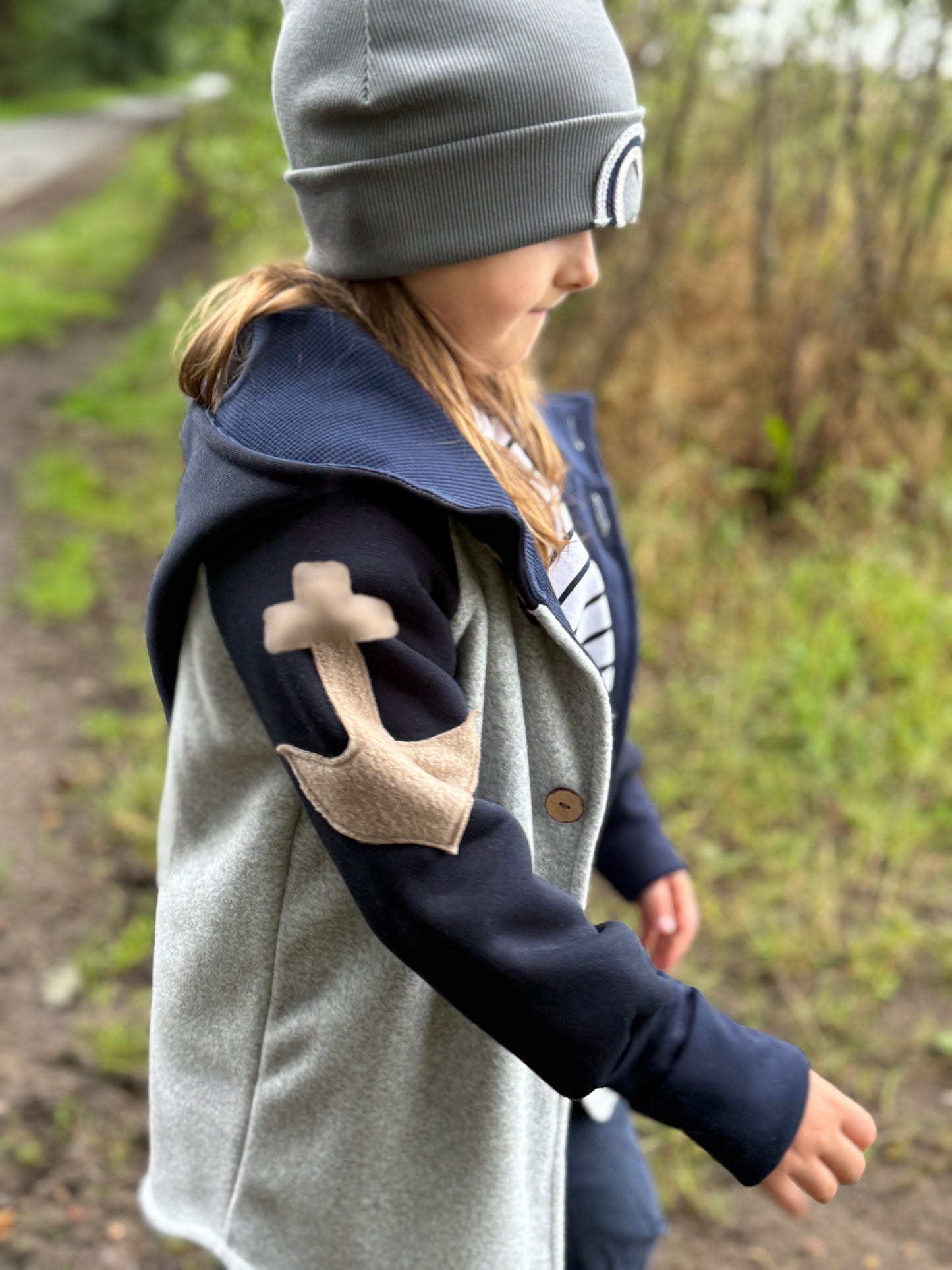 Maritime Lieblingsjacke – Anker & Schiff Design, kuschelig und handgemacht