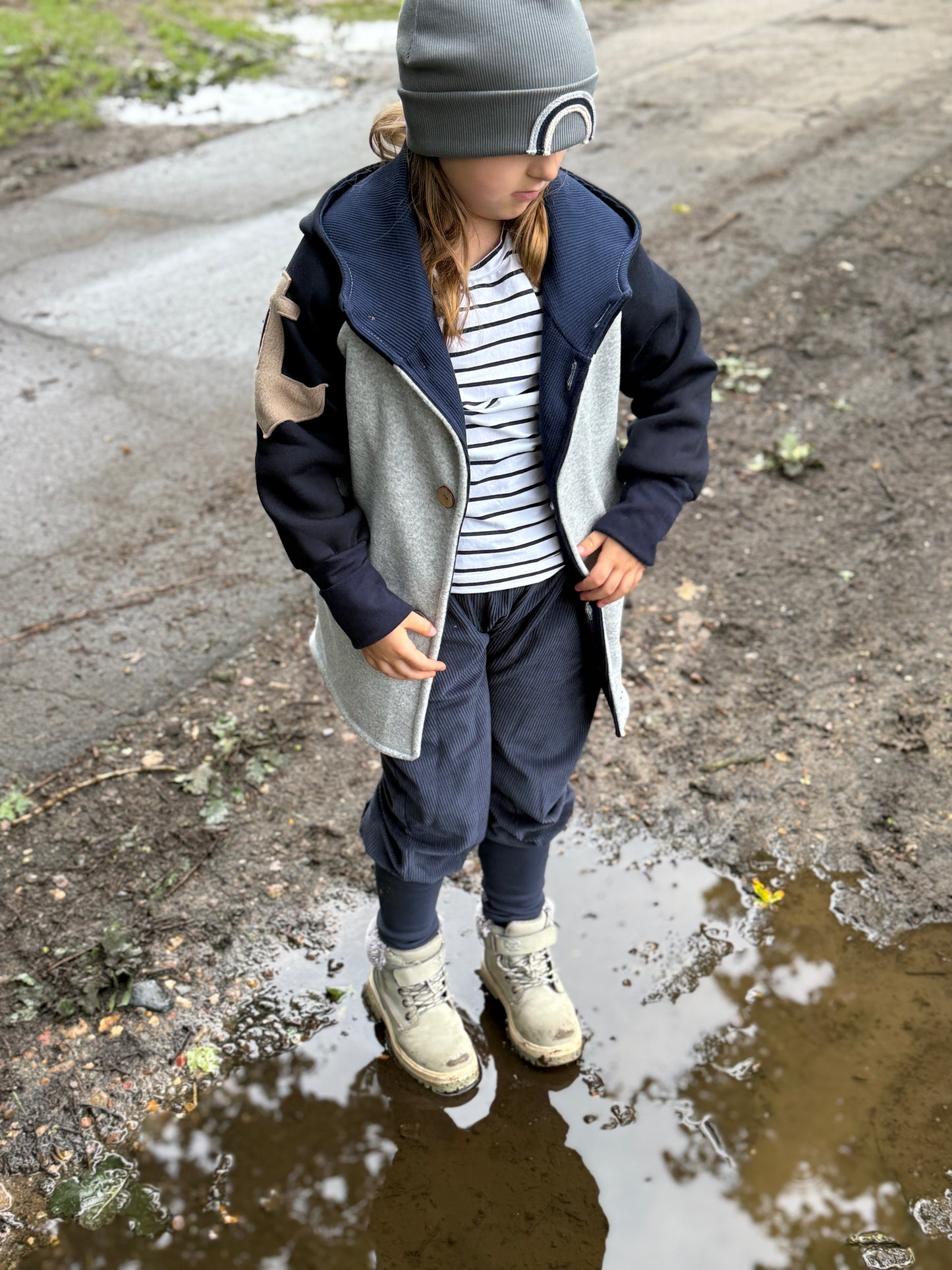 Maritime Lieblingsjacke – Anker & Schiff Design, kuschelig und handgemacht