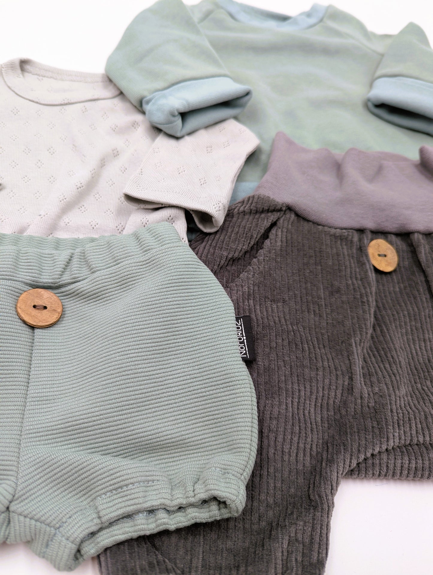 Newborn - Outfit 12 (Gr. 1, 4 Teile)