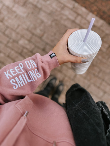 #19 Hoodie OVERSIZE "keep on smiling" - versch. Farben