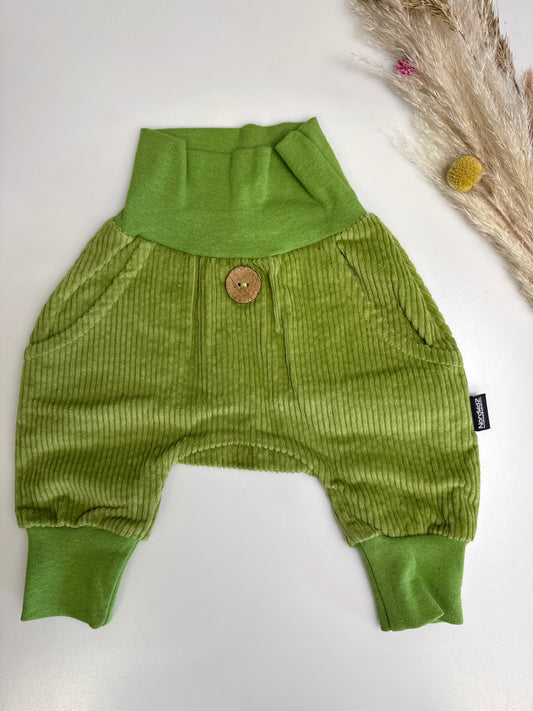 SALE Cordhose Grün - Gr. 50/56