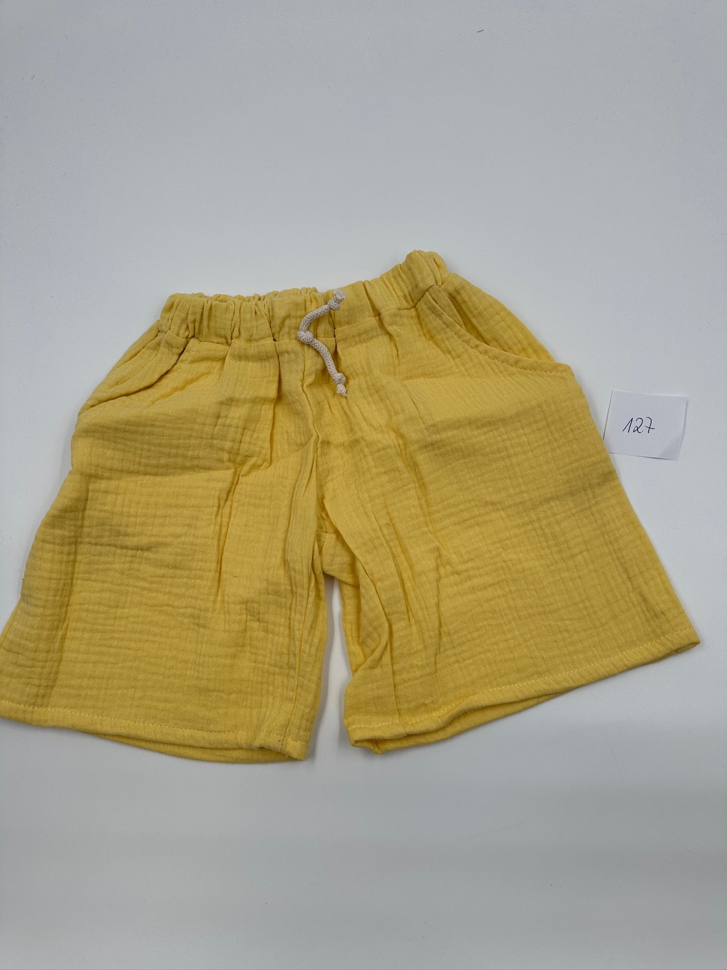 127 - Musselin SHORTS wide - zitrone