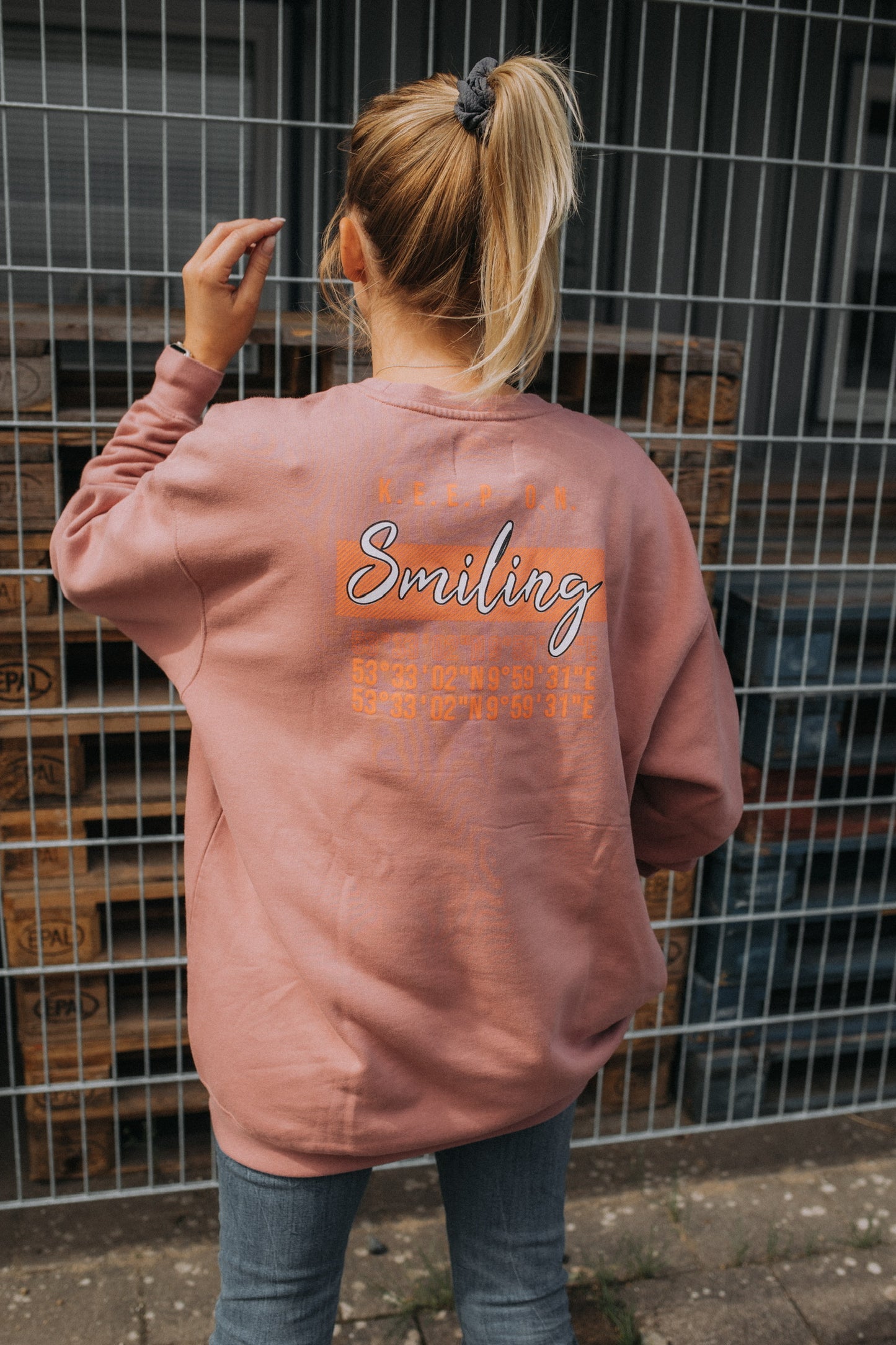 #19 Sweatshirt OVERSIZE "Keep on Smiling" - versch. Farben