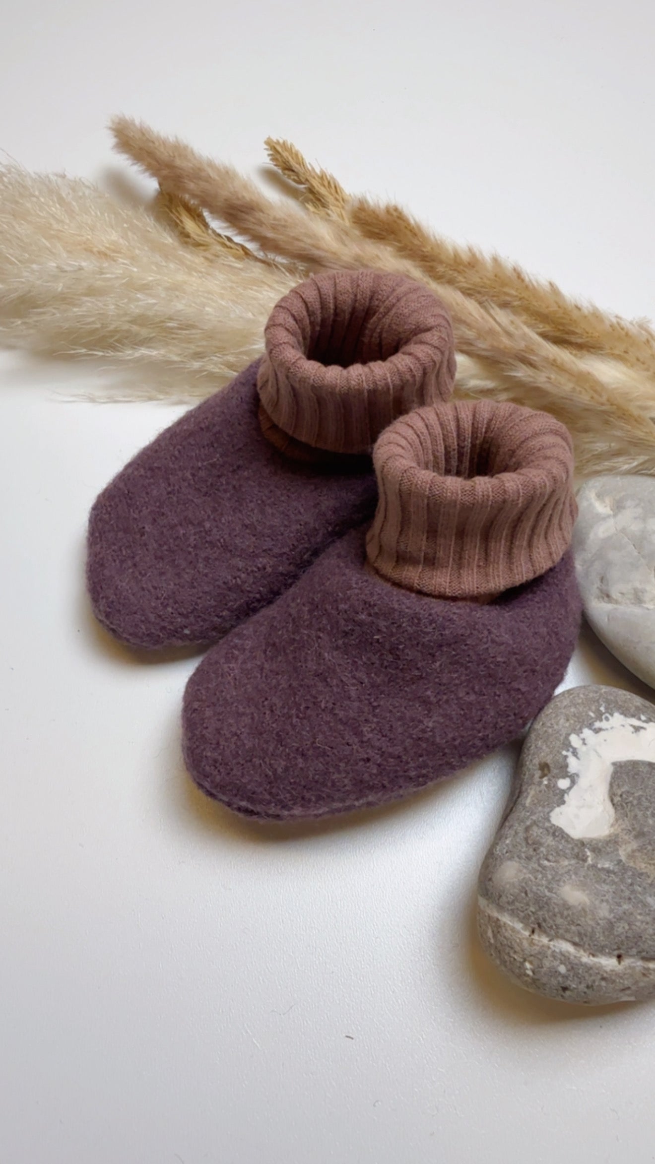 🤍 Wollpuschen für Babys – mitwachsend - Aubergine