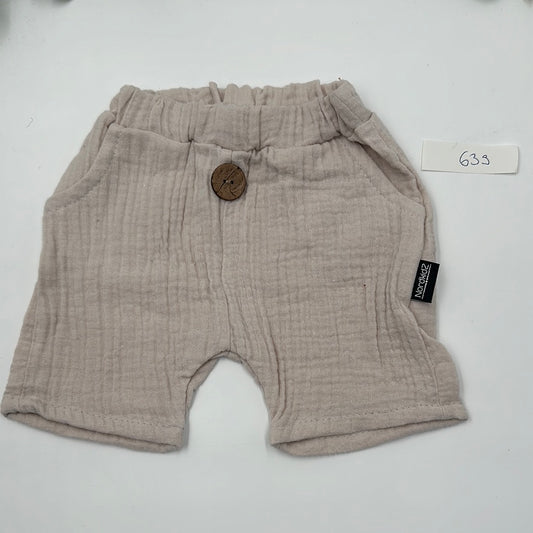 Musselin-SHORTS Basic Creme, Gr. 1 (639)