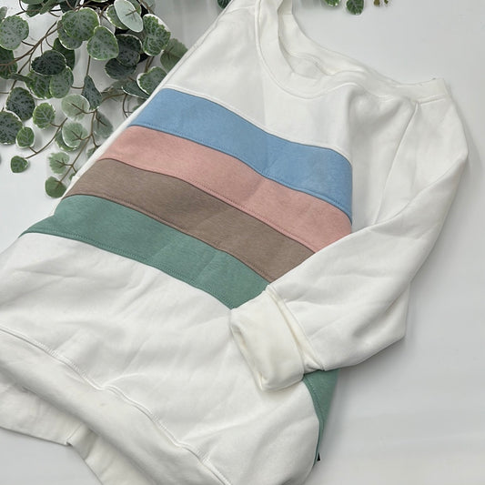 Mama "Regenbogen Sweater Oversize" white