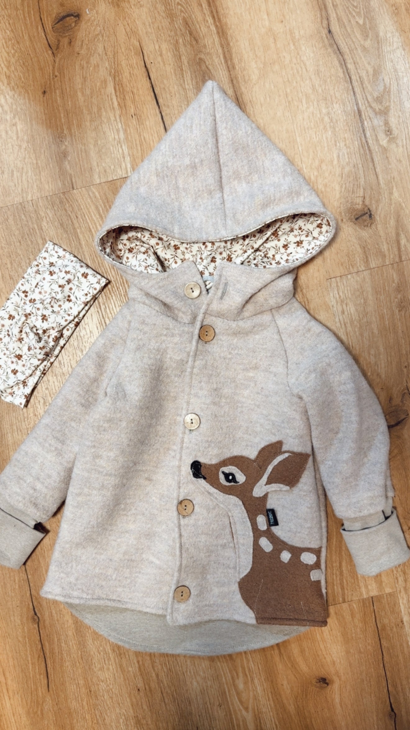 Walkjacke mit Rehlein Gr. 98/104