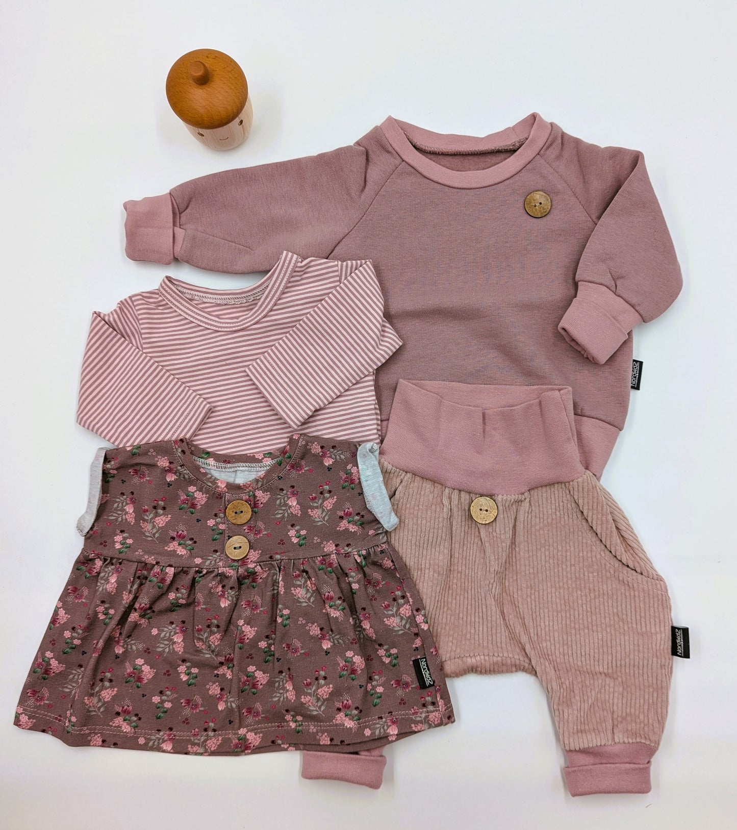 Newborn - Outfit 1 (Gr. 1, 4 Teile)